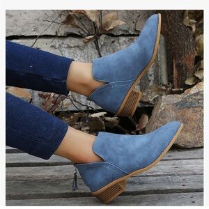 oiangi Chelsea Blue Ankle Boots Faux Suede Slip-On V Cut-Out Round-Toe Chunky